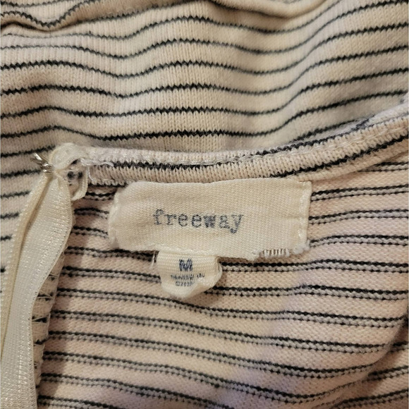 Freeway junior girl cream and black stripped dress size medium - Picture 8 of 9